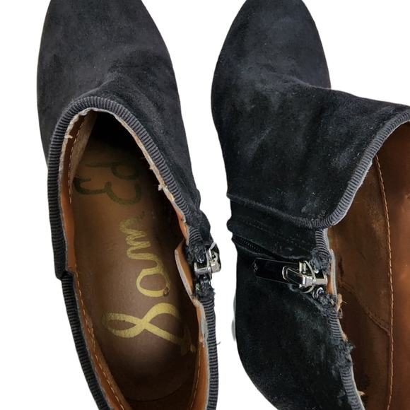 Sam Edelman Petty Ankle Black Suede Botti Heel Height 1.75 inches Size 4 1/2 - Picture 4 of 5